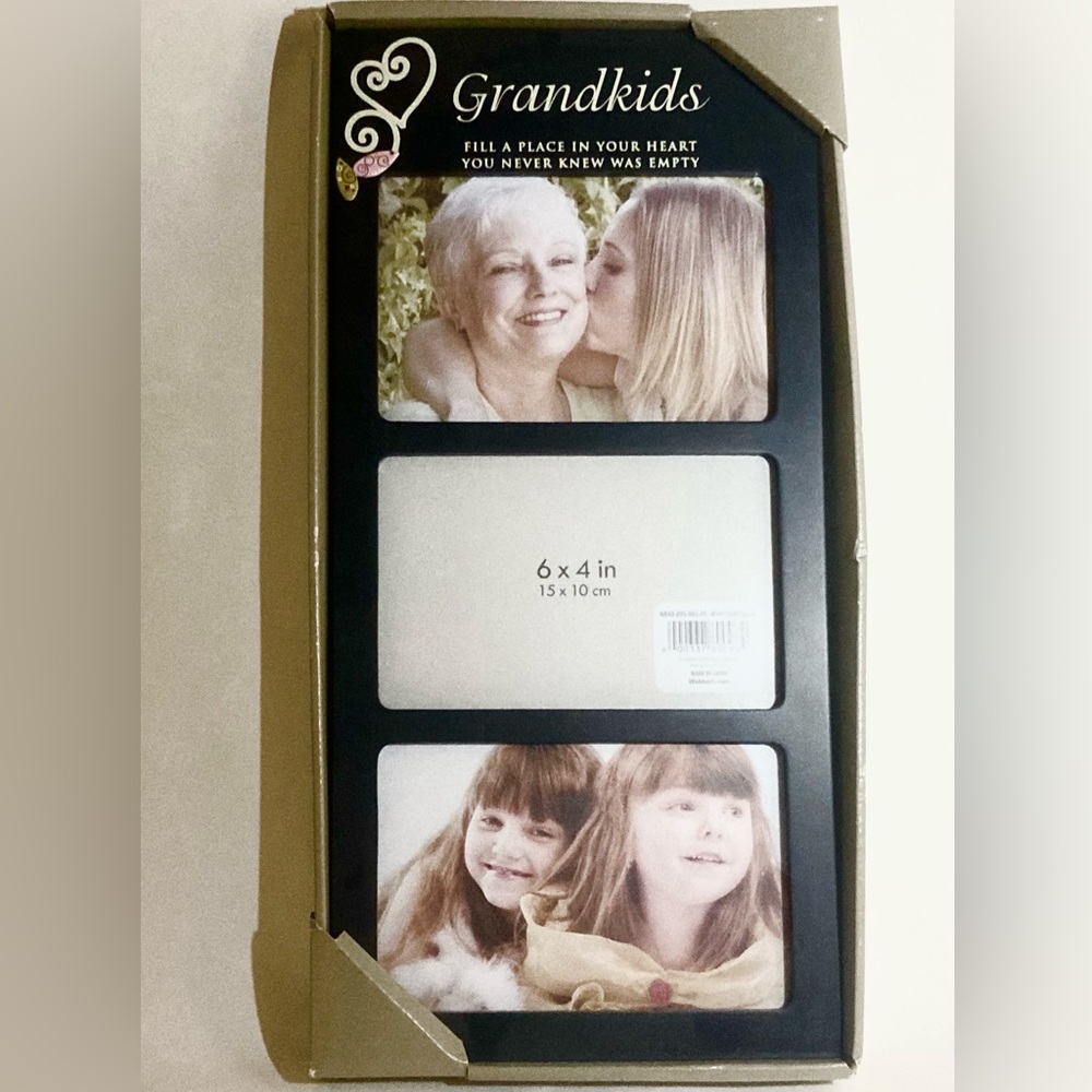 Grandkids Triple Photo Frame Black Size 6x4